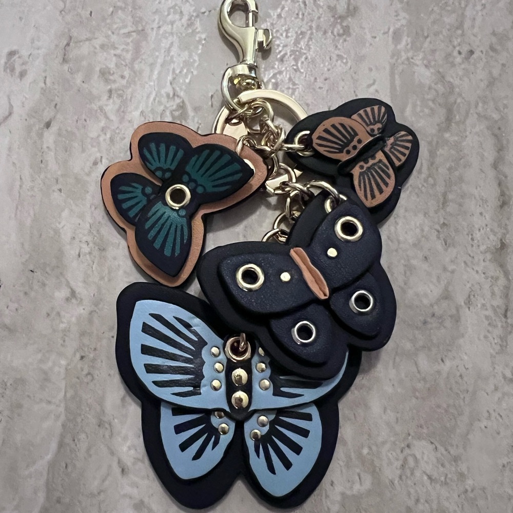 Butterfly Charm Keychain - Picture 8 of 10